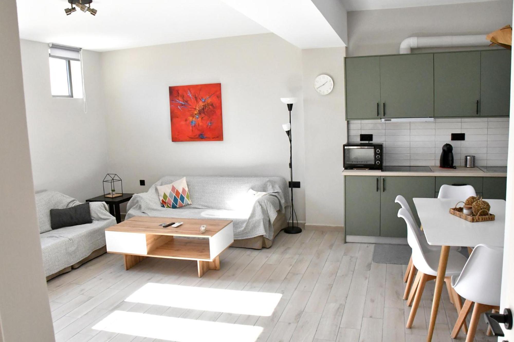 Апартаменты Polles Εlies Cozy Αpartment Aegina Экстерьер фото